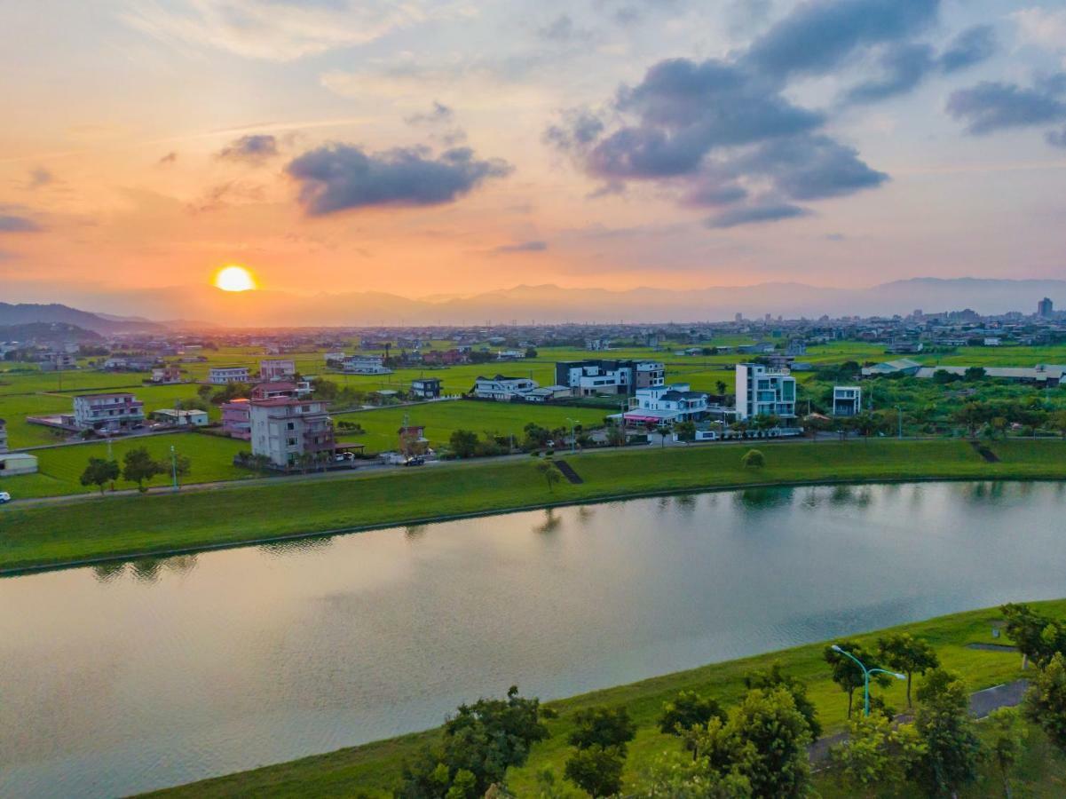 冬山閒雲居民宿 Dongshan  Esterno foto