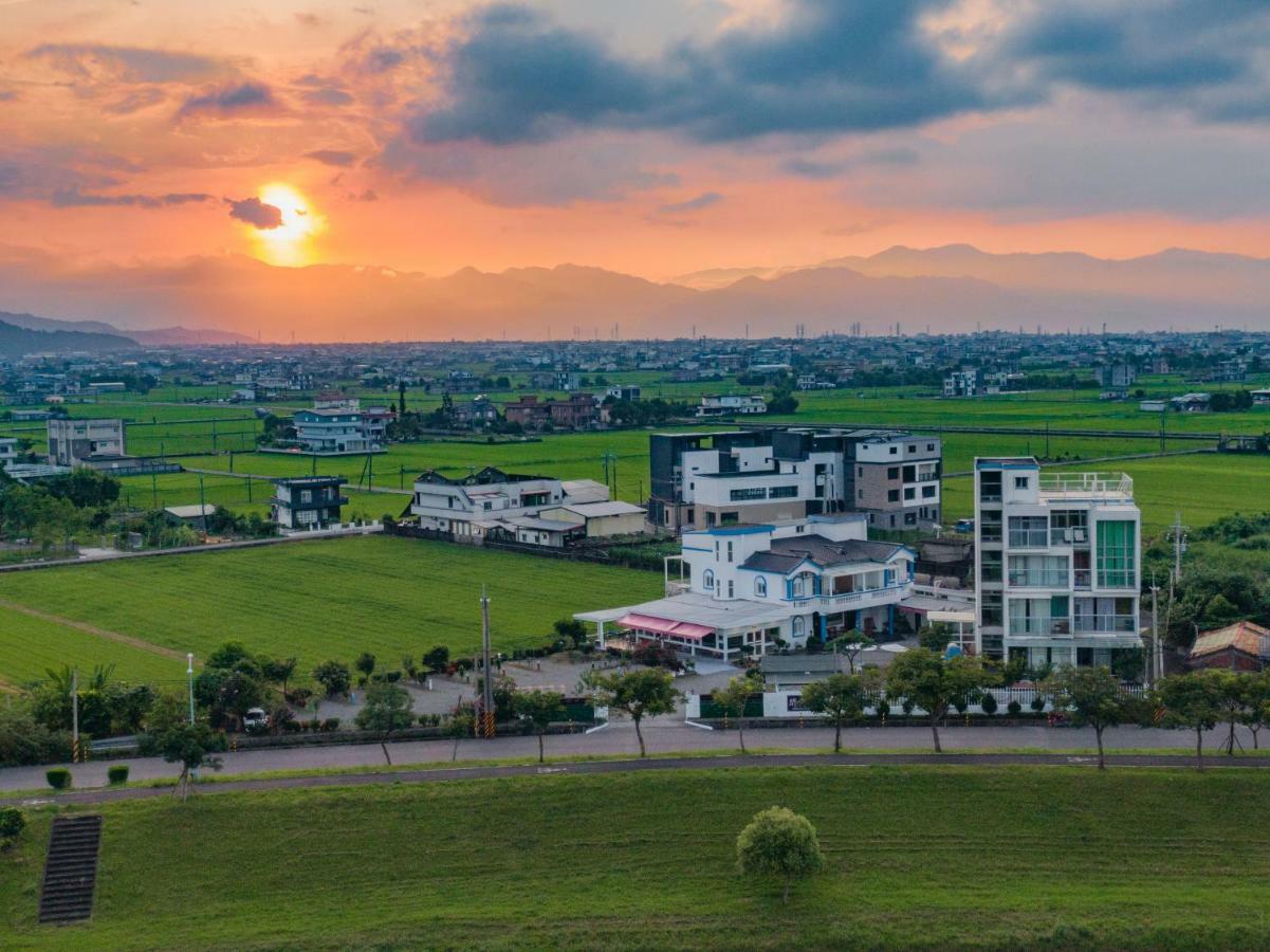 冬山閒雲居民宿 Dongshan  Esterno foto